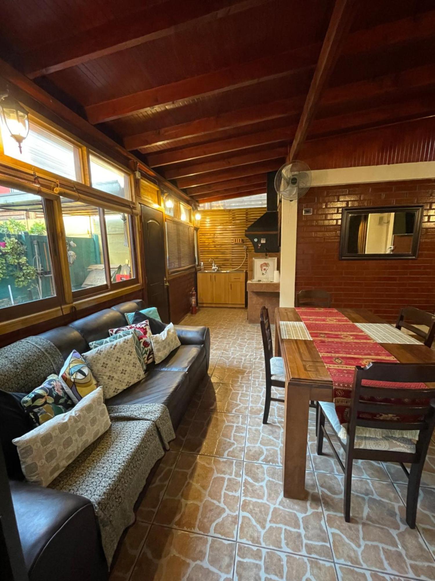 Hostal Brisa Serena Santiago de Chile Bagian luar foto